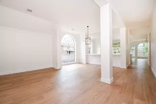 202 Knoll Forest Dr, Sugar Land, TX 77479 - Photo 5