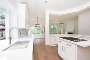 202 Knoll Forest Dr, Sugar Land, TX 77479 - Photo 7