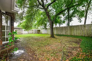 202 Knoll Forest Dr, Sugar Land, TX 77479 - Photo 39