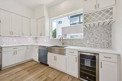 1034 W 17th Street #B, Houston, TX 77008 - Photo 3