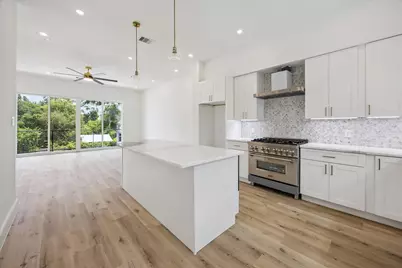 1034 W 17th Street #B, Houston, TX 77008 - Photo 7