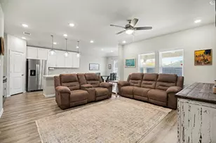 7627 Fremantle Ln, Baytown, TX 77523 - Photo 5