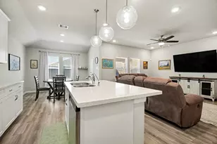 7627 Fremantle Ln, Baytown, TX 77523 - Photo 9