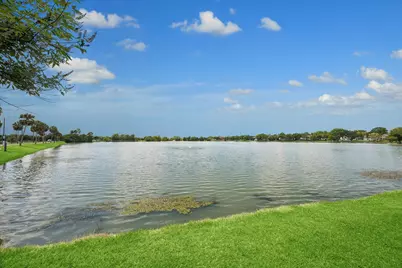 18743 Martinique Drive, Nassau Bay, TX 77058 - Photo 17