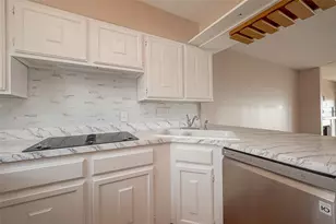 10 Mariner Village Dr, Pasadena, TX 77586 - Photo 21