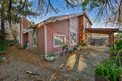 10647 Chapel Hill Drive, Houston, TX 77099 - Photo 45