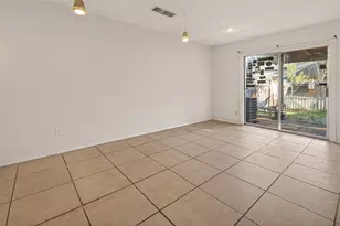 10647 Chapel Hill Dr, Houston, TX 77099 - Photo 13