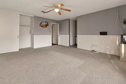 10647 Chapel Hill Drive, Houston, TX 77099 - Photo 35