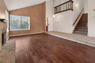 10647 Chapel Hill Dr, Houston, TX 77099 - Photo 9