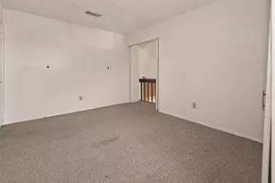 10647 Chapel Hill Dr, Houston, TX 77099 - Photo 27