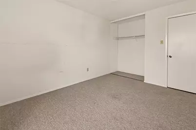 10647 Chapel Hill Drive, Houston, TX 77099 - Photo 29