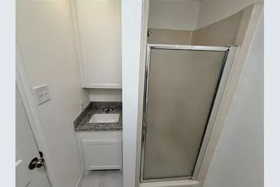 316 Angle Street, Angleton, TX 77515 - Photo 19