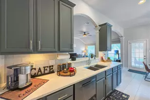 2516 Spring Landing Dr, Pearland, TX 77584 - Photo 11
