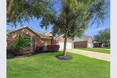2516 Spring Landing Drive, Pearland, TX 77584 - Photo 1