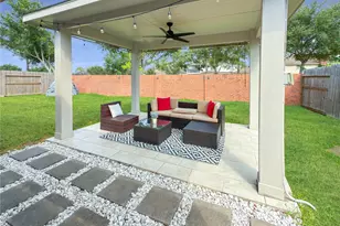 2516 Spring Landing Dr, Pearland, TX 77584 - Photo 25
