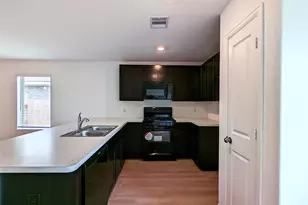 8810 Wooster Trails Dr, Baytown, TX 77521 - Photo 7