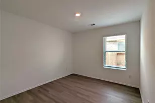 8810 Wooster Trails Dr, Baytown, TX 77521 - Photo 11