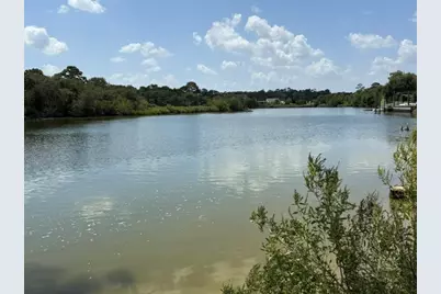 4420 Leslies Way, Dickinson, TX 77539 - Photo 9