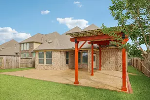 11022 Sarah Bluff Ln, Cypress, TX 77433 - Photo 29