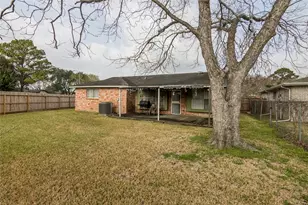 16319 Clearmont Dr, Houston, TX 77053 - Photo 23