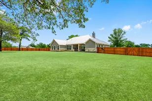 100 Calvary Dr, Adkins, TX 78101 - Photo 27