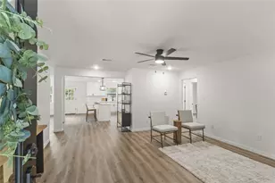606 Winding Way St, Lake Jackson, TX 77566 - Photo 5