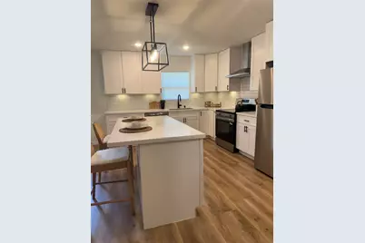 606 Winding Way Street, Lake Jackson, TX 77566 - Photo 3