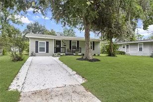 606 Winding Way St, Lake Jackson, TX 77566 - Photo 3