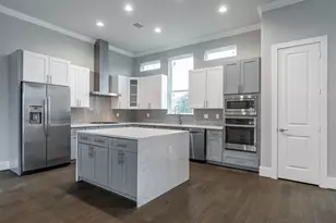 1541 W 22nd St, Houston, TX 77008 - Photo 11