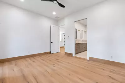 12 N Timber Top Dr, The Woodlands, TX 77380 - Photo 17