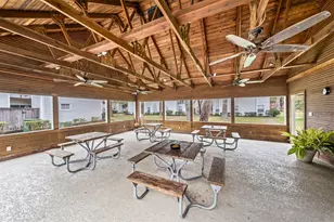 9809 Richmond Ave, Houston, TX 77042 - Photo 3
