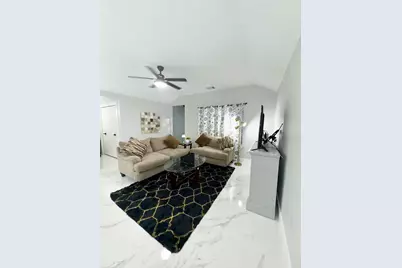 15 Thicket Grove Place, Conroe, TX 77385 - Photo 7