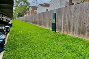 8055 Cambridge St, Houston, TX 77054 - Photo 19