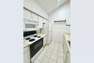 8055 Cambridge Street #34, Houston, TX 77054 - Photo 13