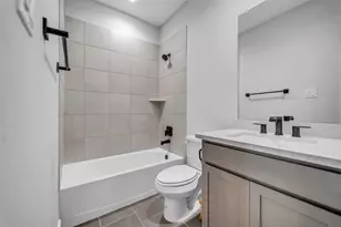 2502 Ocean Key Dr, Texas City, TX 77568 - Photo 19