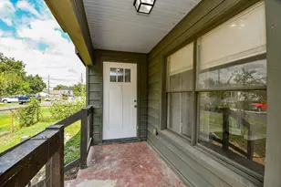 3642 Easy St, Houston, TX 77026 - Photo 3