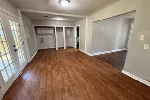 1211 17th Ave N, Texas City, TX 77590 - Photo 9