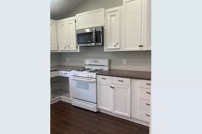 7 Dowling Street #B, La Marque, TX 77568 - Photo 3