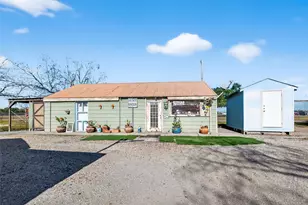 2900 W Hwy 6, Alvin, TX 77511 - Photo 5