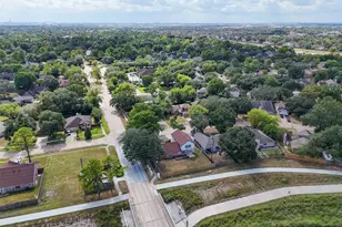 10402 Trading Post Dr, Houston, TX 77064 - Photo 37
