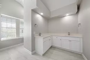 10402 Trading Post Dr, Houston, TX 77064 - Photo 21