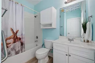 4218 King Rail Cir, Galveston, TX 77554 - Photo 11