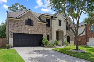 13938 Sawmill Run Ln, Houston, TX 77044 - Photo 3