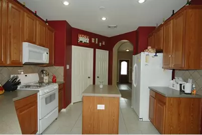 13110 Rippling Creek Lane, Pearland, TX 77584 - Photo 9