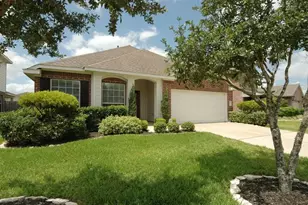 13110 Rippling Creek Ln, Pearland, TX 77584 - Photo 1