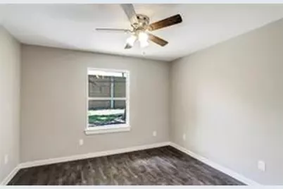 9214 Mahoning Drive, Houston, TX 77074 - Photo 9