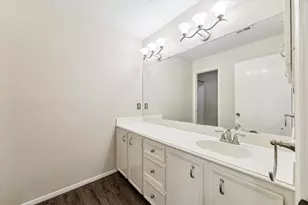 12222 Ravenmoor Dr, Houston, TX 77077 - Photo 25