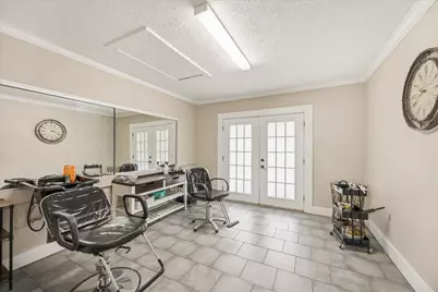 241 S Masonic St, Bellville, TX 77418 - Photo 7