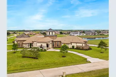 418 Lakeview Boulevard, Dickinson, TX 77539 - Photo 1