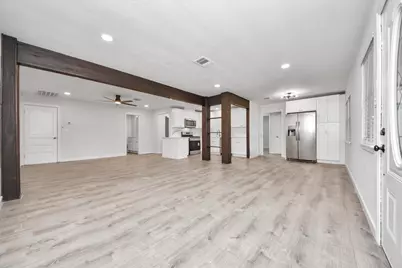 302 County Park Drive, League City, TX 77573 - Photo 3